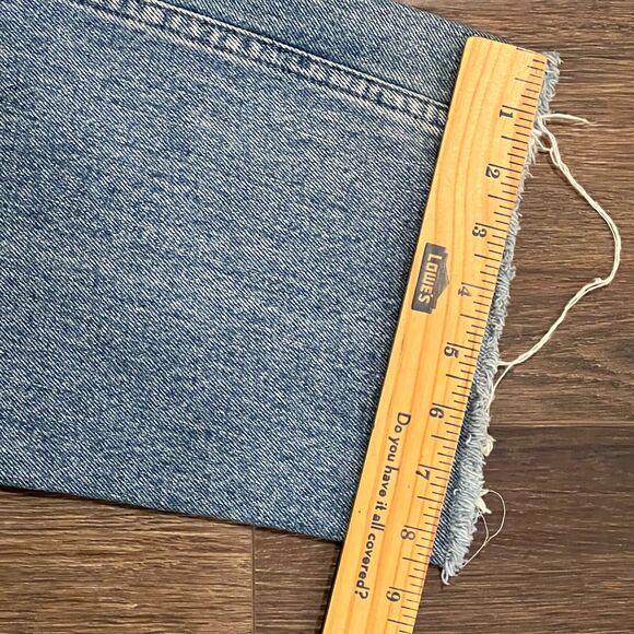 VINTAGE Levis Jeans Mens 36x32 Blue 550 Relaxed Fit Red Tab 90s Raw Hem - Picture 8 of 11